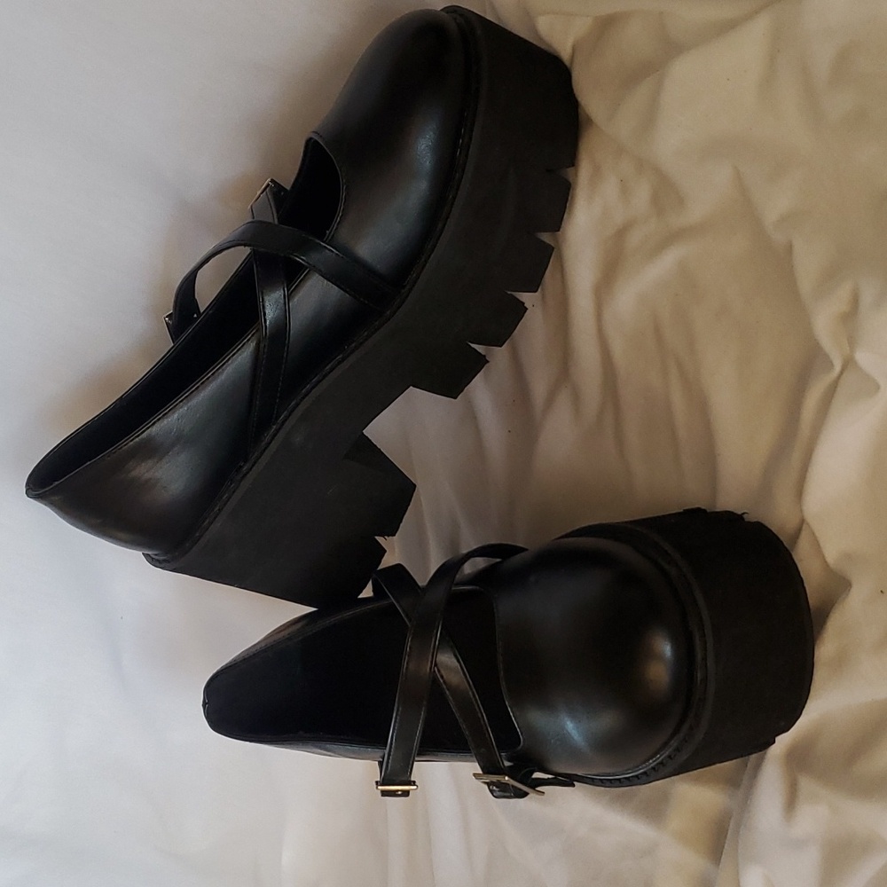 Platform shoe